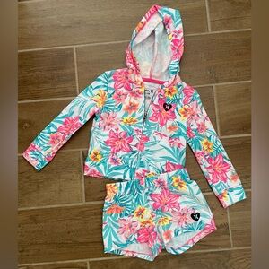 Hurley Toddler Girl 24 months Hawaiian zip up hooded jacket with matching shorts